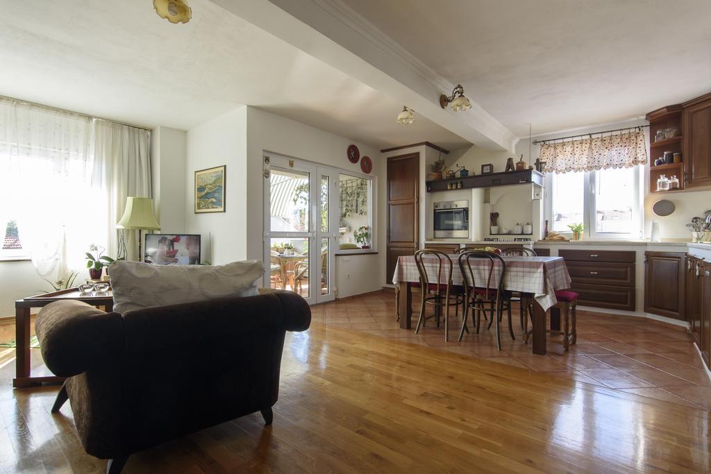 Basic Apartman Lägenhet Zadar Exteriör bild